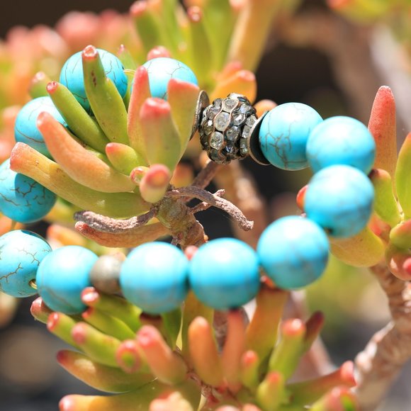 Turquoise Bead & Crystal Cluster Bracelet - Picture 4 of 5
